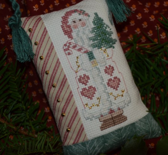 A.Grimmer-SantaPillow2