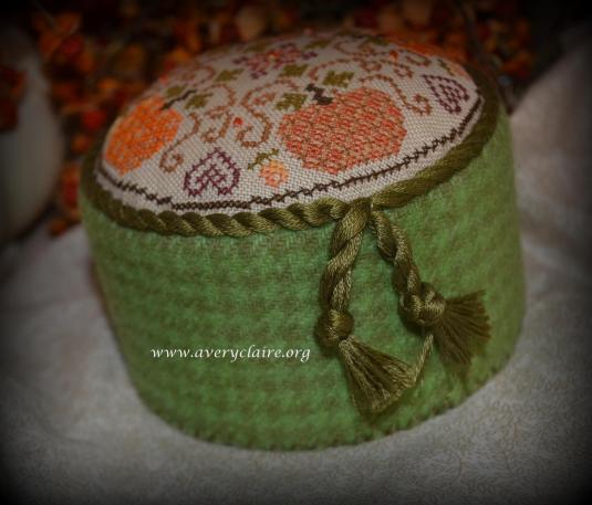 PatB-pumpkin pincush3