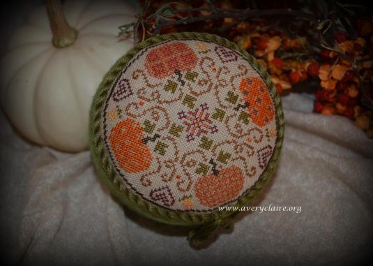 PatB-pumpkin pincush2