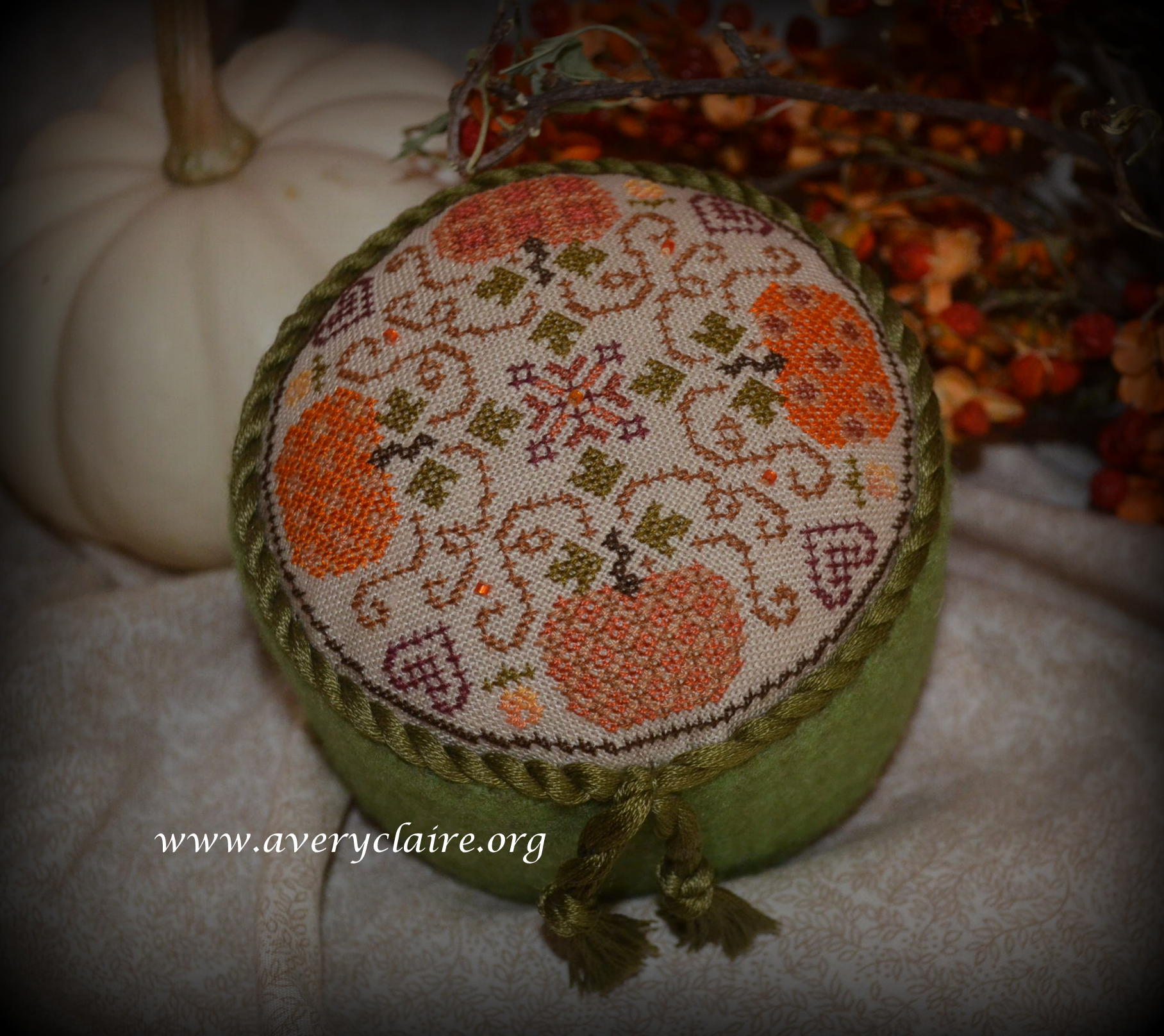 PatB-pumpkin pincush4