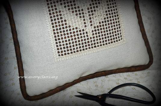 2016-JudyB-HardangerPillow2