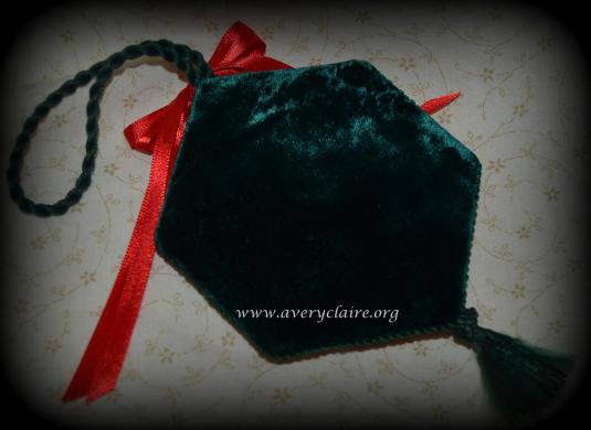 2016-BethV-Santa Ornie2