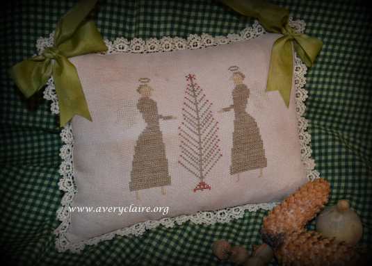 2016-VDiN-ChristmastidePillow1